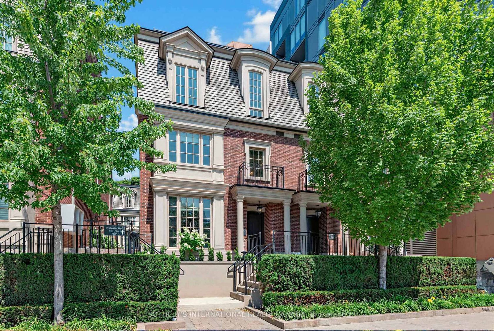 TH1 - 288 St Clair Avenue W, Forest Hill South, Toronto 