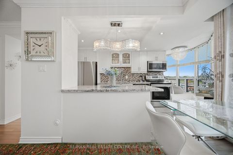 Photo 13 at 718 - 1470 Midland Avenue, Dorset Park, Toronto