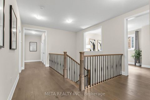 Photo 19 at 56 Klees Crescent, Aurora Highlands, Aurora