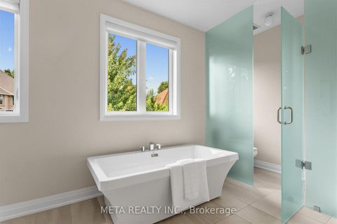 Photo 26 at 56 Klees Crescent, Aurora Highlands, Aurora