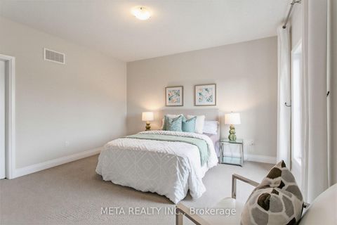 Photo 35 at 56 Klees Crescent, Aurora Highlands, Aurora
