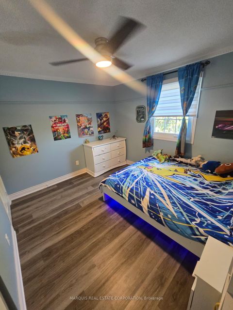 Photo 7 at 198 Forsyth Road, London, Newmarket