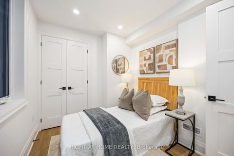 Photo 23 at 34A Morningside Avenue, Swansea, Toronto