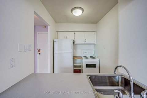 Photo 6 at 728 - 60 St. Patrick Street, Chinatown, Toronto