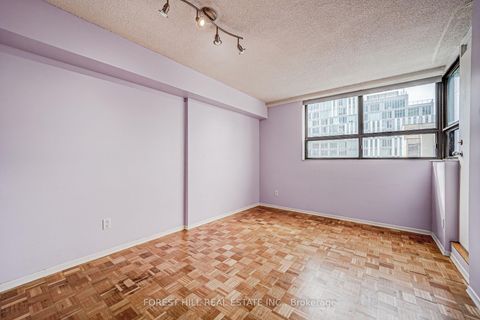 Photo 7 at 728 - 60 St. Patrick Street, Chinatown, Toronto