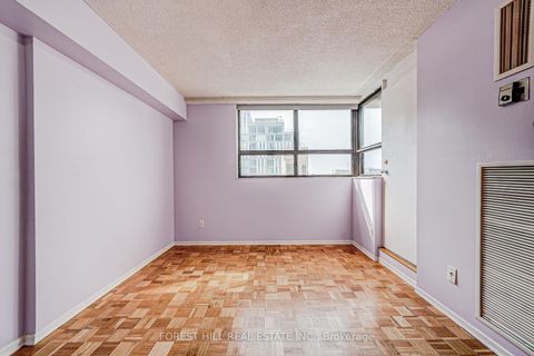 Photo 8 at 728 - 60 St. Patrick Street, Chinatown, Toronto