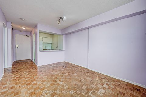Photo 12 at 728 - 60 St. Patrick Street, Chinatown, Toronto