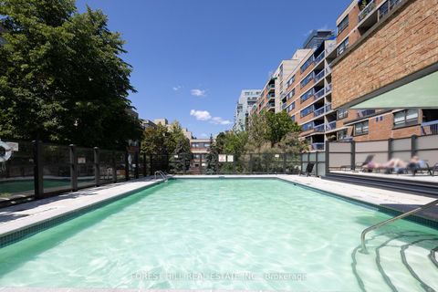 Photo 23 at 728 - 60 St. Patrick Street, Chinatown, Toronto