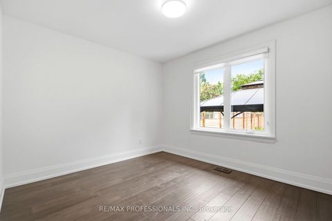 Photo 15 at 77 Cronin Drive, City Centre West, Toronto