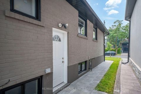 Photo 19 at 77 Cronin Drive, City Centre West, Toronto