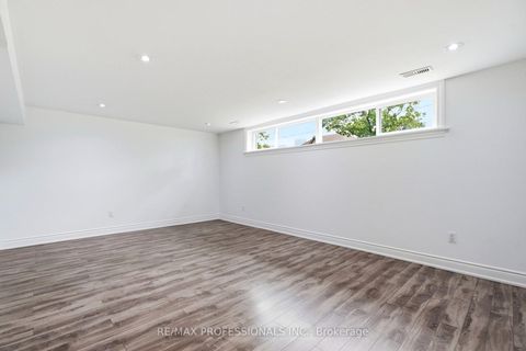 Photo 20 at 77 Cronin Drive, City Centre West, Toronto