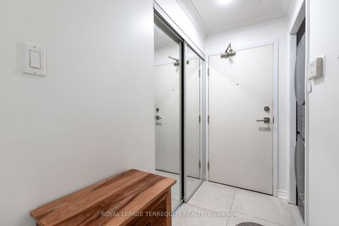 Photo 4 at 513 - 109 Front Street E, Waterfront Communities C8, Toronto