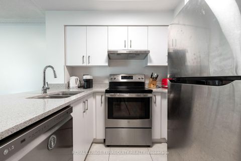 Photo 5 at 513 - 109 Front Street E, Waterfront Communities C8, Toronto