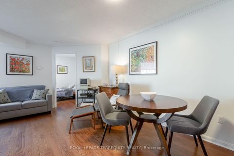 Photo 11 at 513 - 109 Front Street E, Waterfront Communities C8, Toronto