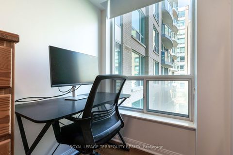 Photo 23 at 513 - 109 Front Street E, Waterfront Communities C8, Toronto