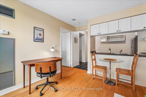 Photo 15 at 308 - 745 New Westminster Drive, Brownridge, Vaughan