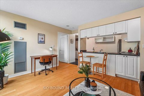 Photo 17 at 308 - 745 New Westminster Drive, Brownridge, Vaughan
