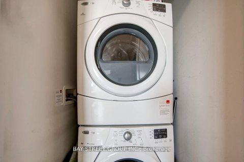 Photo 16 at 4218 - 5 Sheppard Avenue E, Willowdale East, Toronto