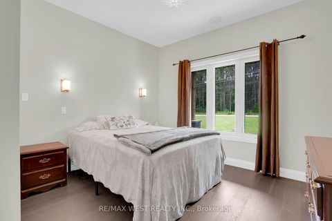 Photo 8 at 4098 Concession 12 Sunnidale Road, Rural Clearview, Clearview