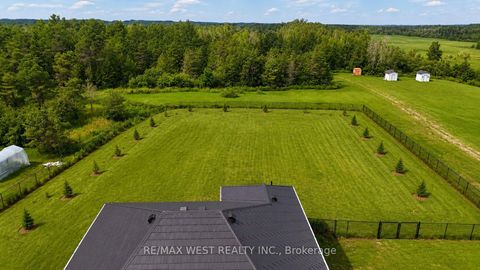 Photo 14 at 4098 Concession 12 Sunnidale Road, Rural Clearview, Clearview