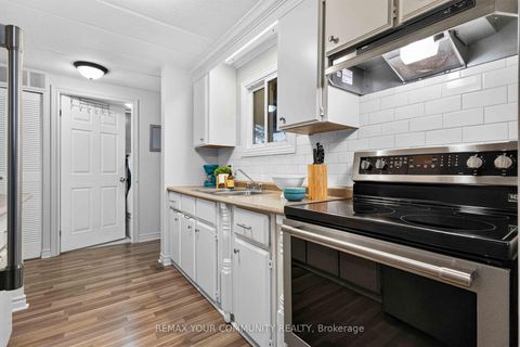 Photo 13 at 165 Roxanna Drive, Sutton & Jackson's Point, Georgina