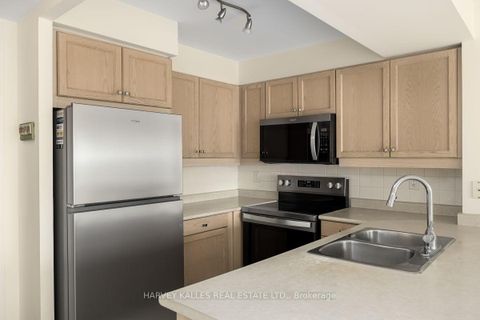 Photo 5 at 503 - 205 The Donway W, Don Mills, Toronto