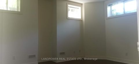 Photo 16 at 33 Bevdale Road, Willowdale West, Toronto