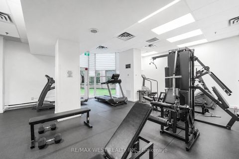 Photo 7 at 907 - 3 Hickory Tree Road, Weston, Toronto