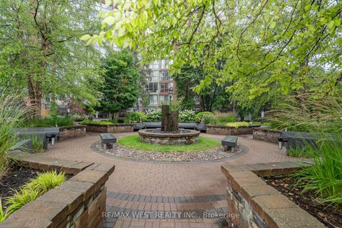 Photo 3 at 749 - 24 Southport Street, Swansea, Toronto
