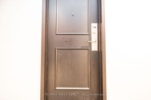 Photo 6 at 749 - 24 Southport Street, Swansea, Toronto