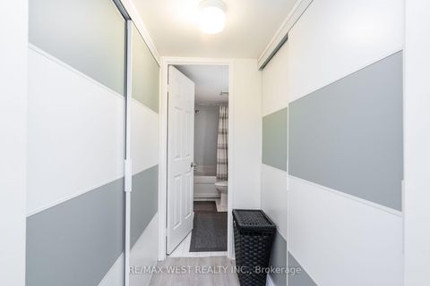 Photo 33 at 749 - 24 Southport Street, Swansea, Toronto