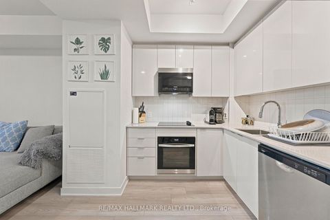 Photo 10 at 2903 - 2920 Highway 7, Concord, Vaughan
