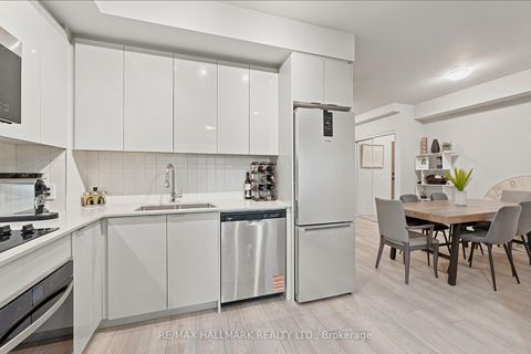Photo 14 at 2903 - 2920 Highway 7, Concord, Vaughan
