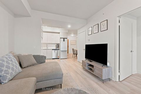 Photo 17 at 2903 - 2920 Highway 7, Concord, Vaughan