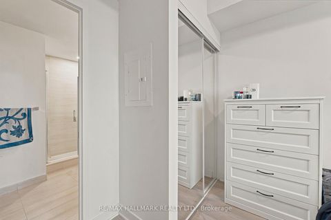 Photo 19 at 2903 - 2920 Highway 7, Concord, Vaughan
