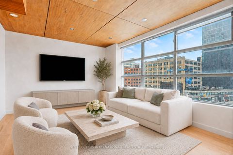 Photo 5 at 519 - 388 Richmond Street W, Waterfront Communities C1, Toronto