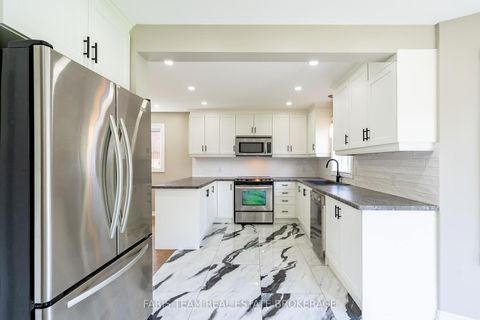 Photo 8 at 186 Ferndale Drive S, Ardagh, Barrie