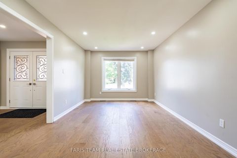 Photo 12 at 186 Ferndale Drive S, Ardagh, Barrie