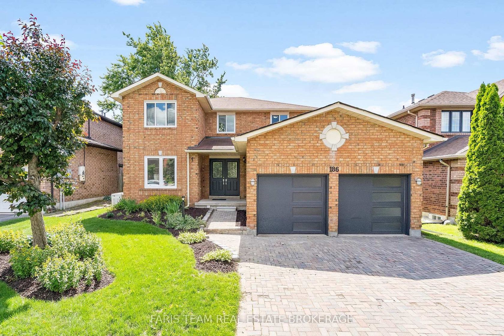 186 Ferndale Drive S, Ardagh, Barrie photo number 2