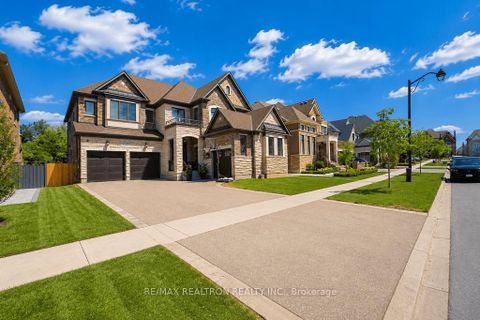 Photo 1 at 26 Sir Henry Court, King City, King