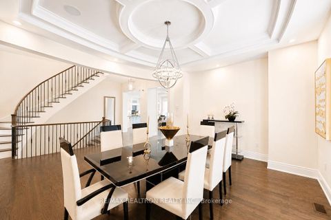 Photo 5 at 26 Sir Henry Court, King City, King