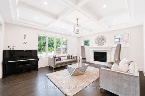Photo 8 at 26 Sir Henry Court, King City, King
