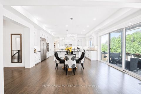 Photo 16 at 26 Sir Henry Court, King City, King