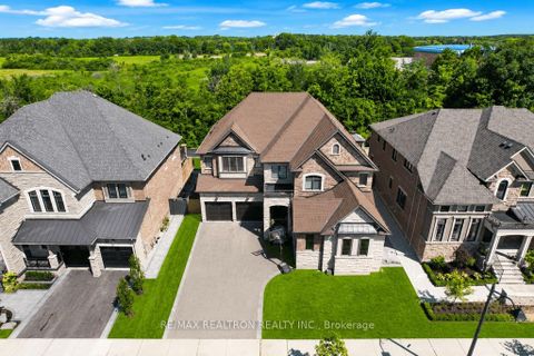 Photo 41 at 26 Sir Henry Court, King City, King