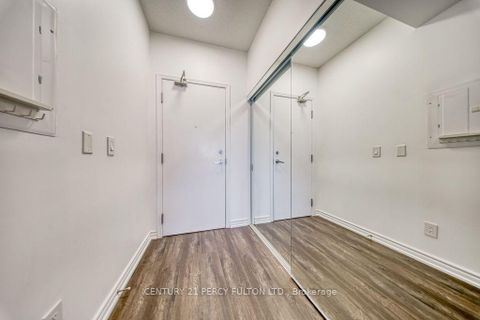Photo 4 at 1030 - 2885 Bayview Avenue, Bayview Village, Toronto