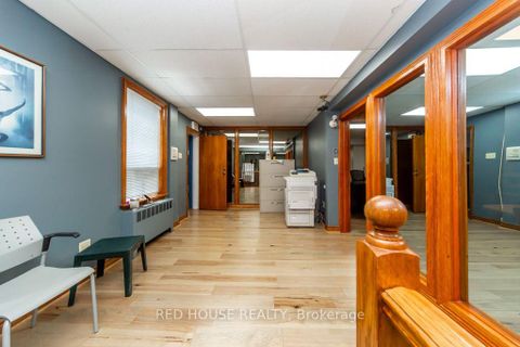 Photo 5 at 658 Vaughan Road, Oakwood Village, Toronto