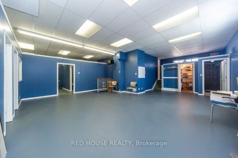 Photo 9 at 658 Vaughan Road, Oakwood Village, Toronto