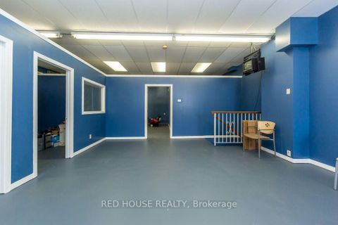 Photo 12 at 658 Vaughan Road, Oakwood Village, Toronto