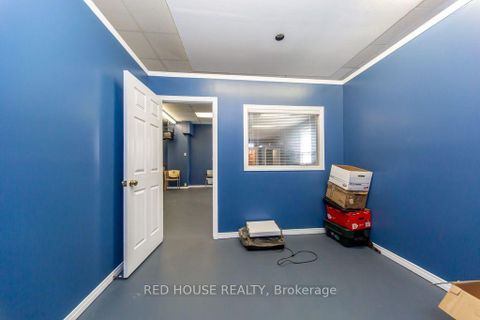 Photo 13 at 658 Vaughan Road, Oakwood Village, Toronto