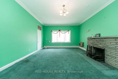 Photo 15 at 658 Vaughan Road, Oakwood Village, Toronto
